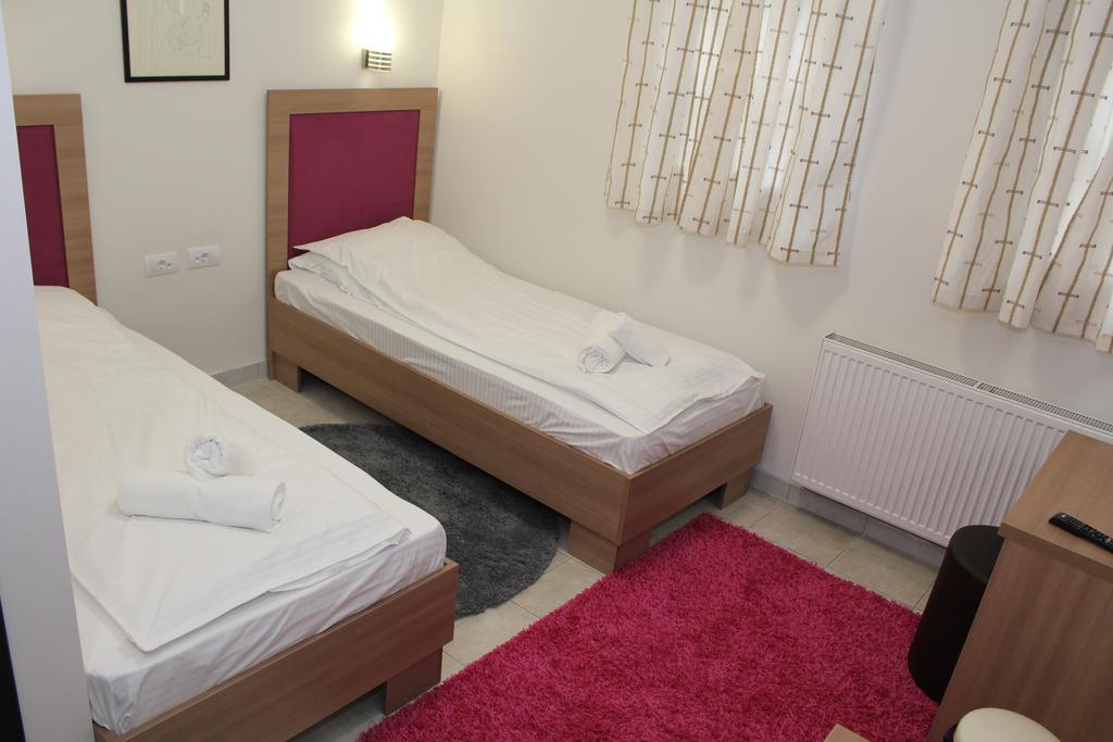 Wake Up Apartments And Rooms Beograd Bagian luar foto