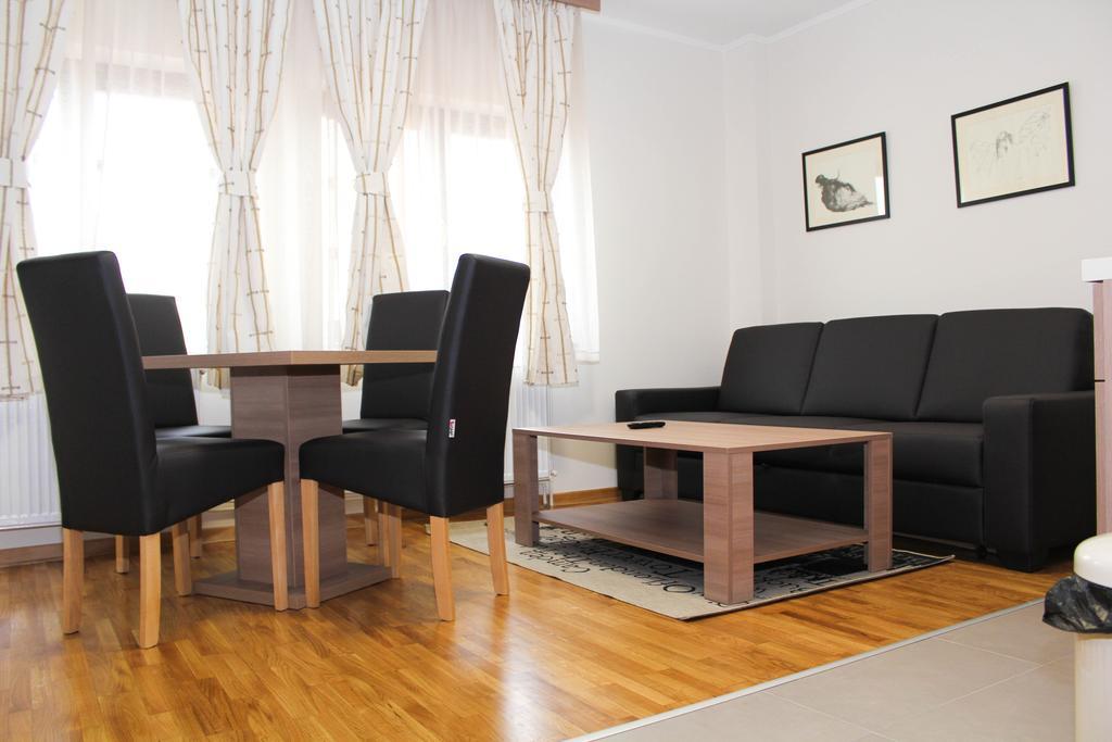 Wake Up Apartments And Rooms Beograd Bagian luar foto