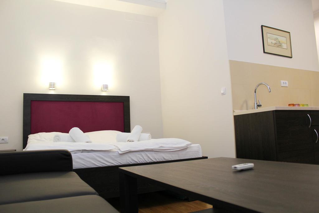 Wake Up Apartments And Rooms Beograd Bagian luar foto