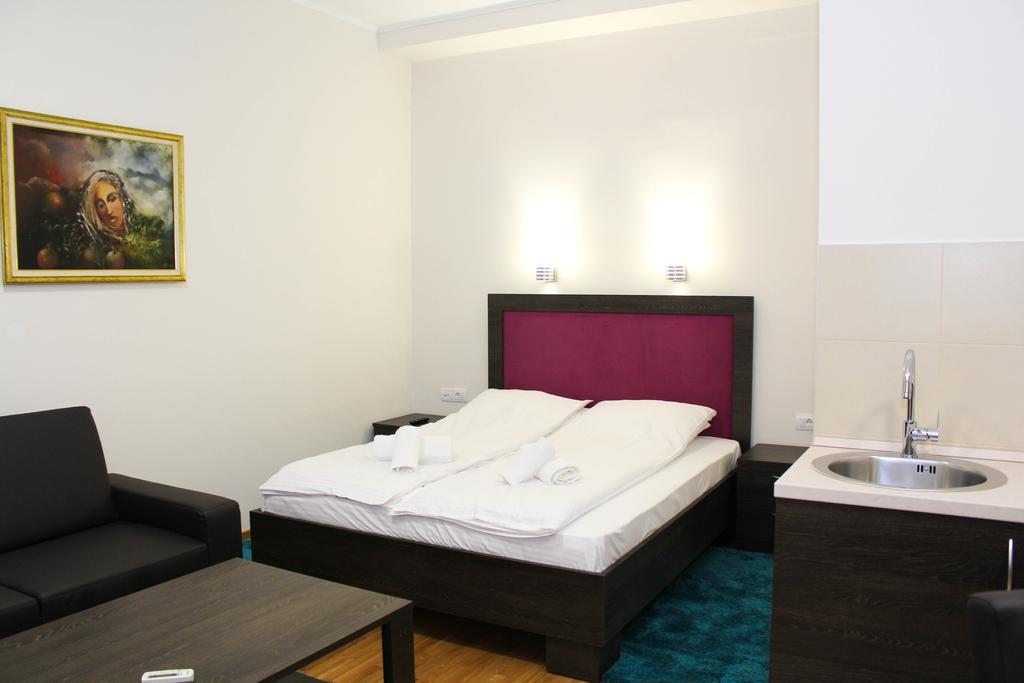 Wake Up Apartments And Rooms Beograd Bagian luar foto