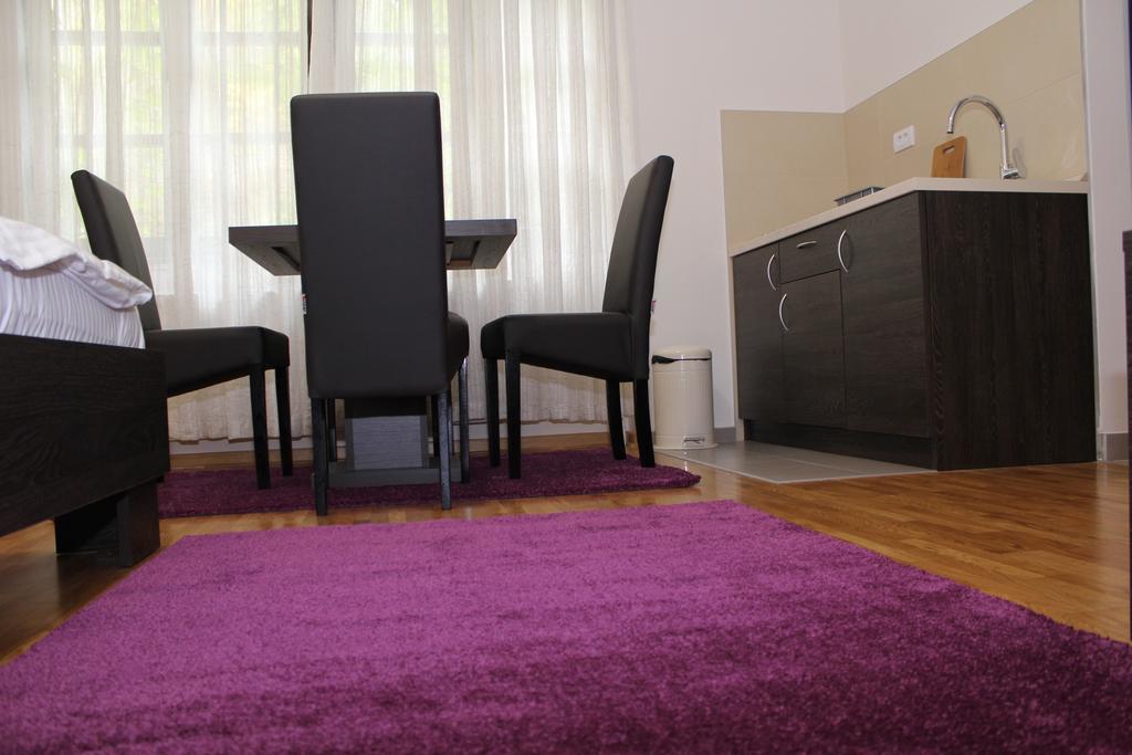 Wake Up Apartments And Rooms Beograd Bagian luar foto