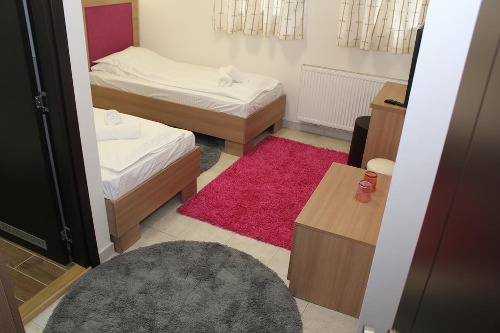 Wake Up Apartments And Rooms Beograd Bagian luar foto