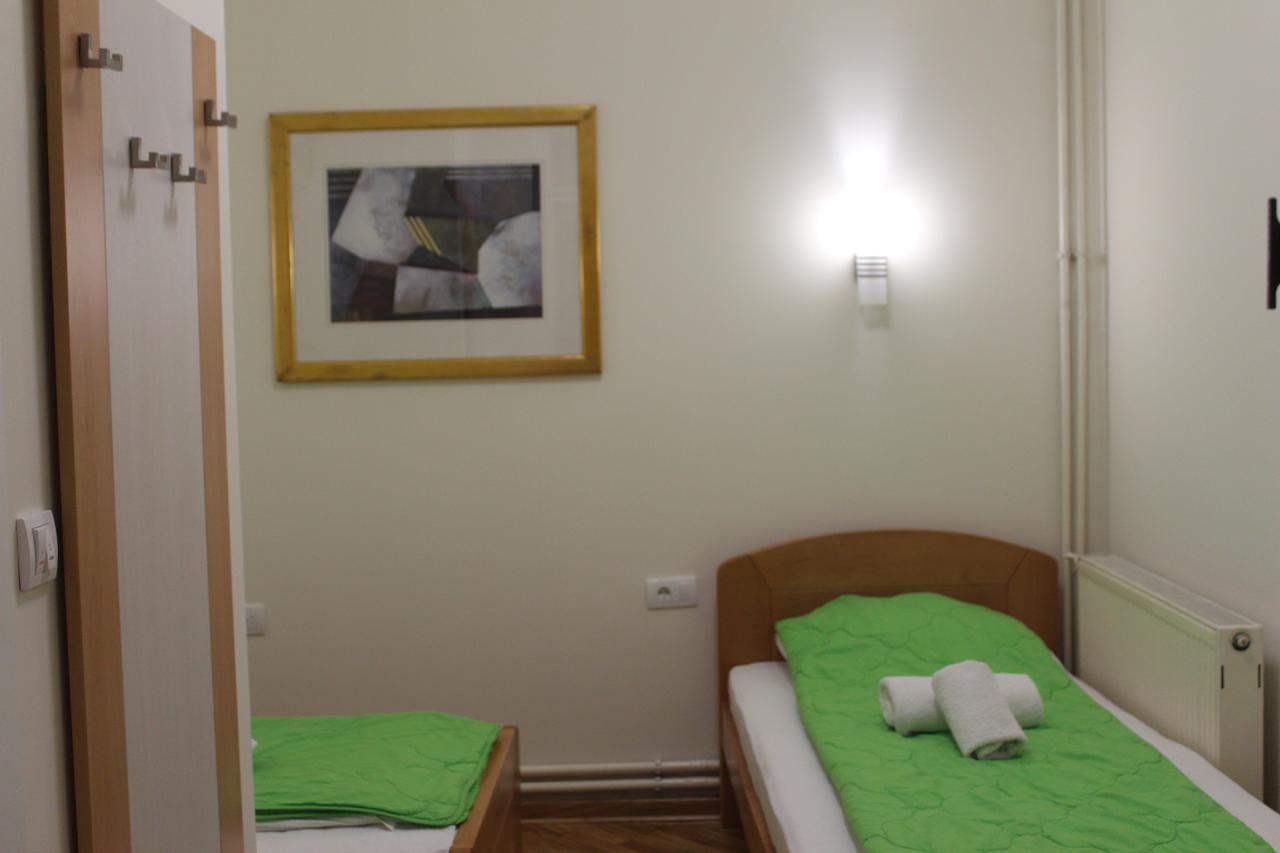 Wake Up Apartments And Rooms Beograd Bagian luar foto